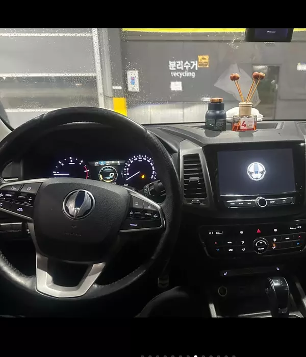 jeepetas y camionetas - KGM REXTON 2019 BLANCO DIESEL 9