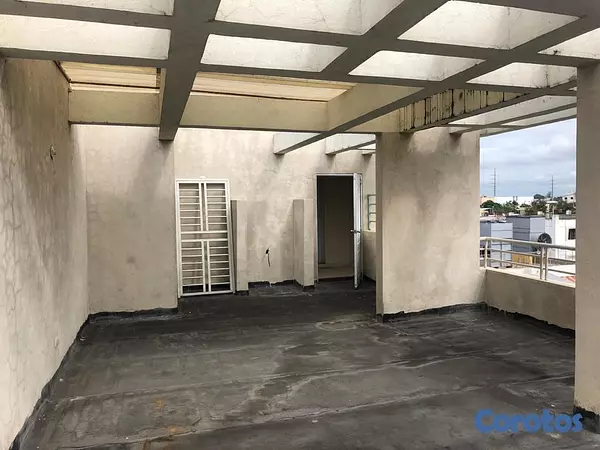 apartamentos - Apartamento con Terraza Cerca Plaza la Cuadra  5