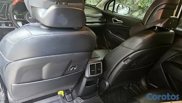 jeepetas y camionetas - Kia sportage ex 2023 3