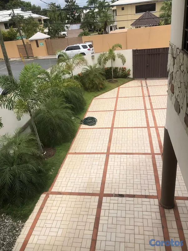 oficinas y locales comerciales - CASA COMERCIAL  3