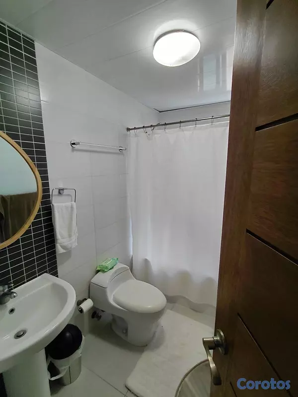 apartamentos - Vendo apartamento de 3 habitaciones con excelente ubicación en Evsristo Morales  3