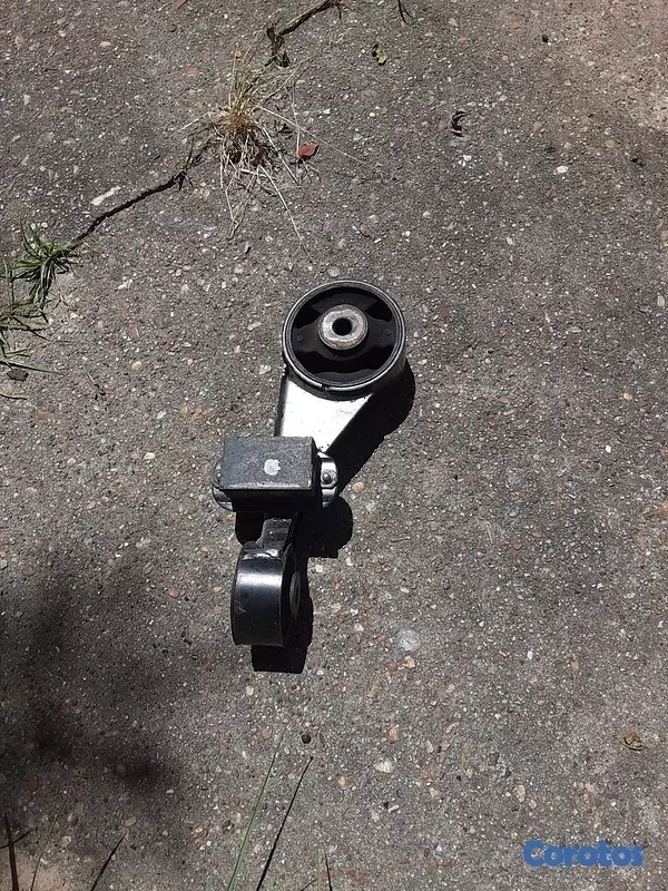 accesorios para vehiculos - TOYOTA CAMRY 2017 SOPORTE MORTOR TRANSMISSION  3