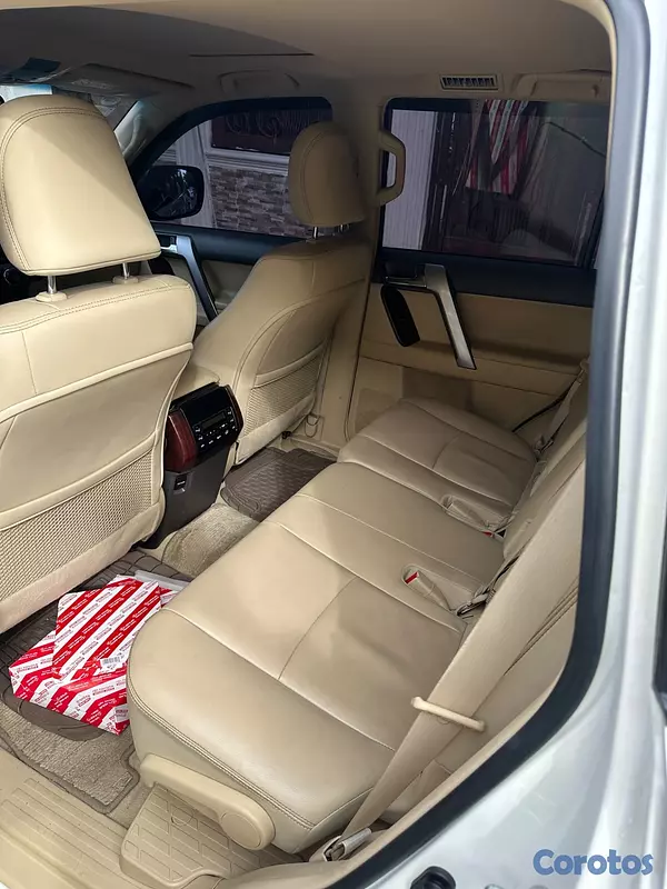 jeepetas y camionetas - Toyota Land cruiser prado 2014 VXL Diésel 12