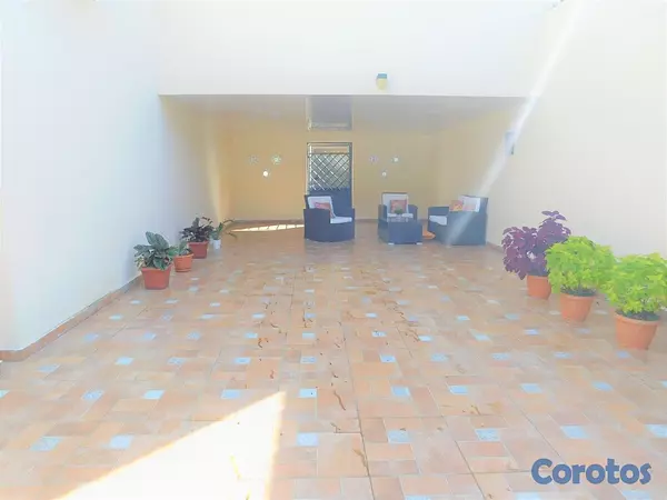 casas - Casa de 2 niveles en Alquiler en Altos de Arroyo H 6