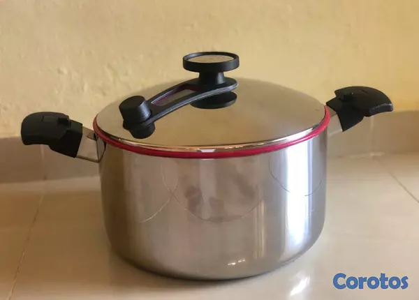 cocina - Se vende juego de 4 ollas Royal Prestige 7