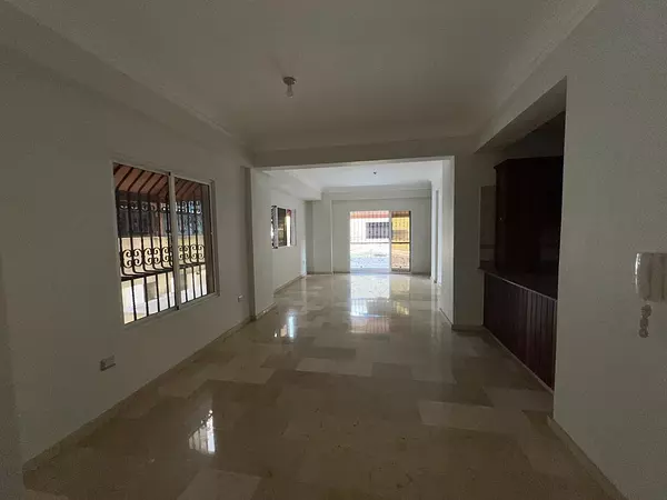 apartamentos - Alquiler Apartamento de 2 Habitaciones Sin Amueblar Ubicado en Bella Vista 2