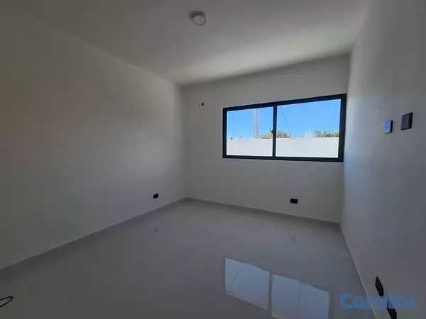 casas - Venta de casa con piscina en San Isidro 2