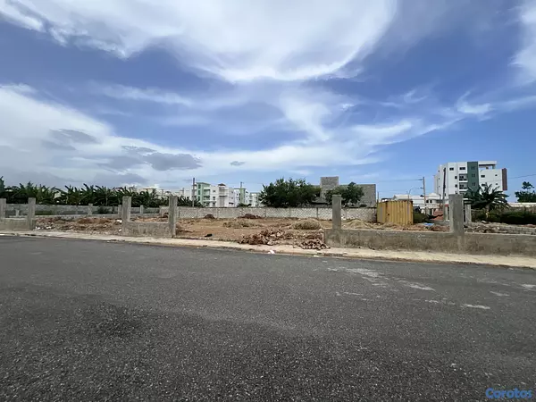 solares y terrenos - Se alquila local comercial de 900mts en la autopista de san Isidro  2