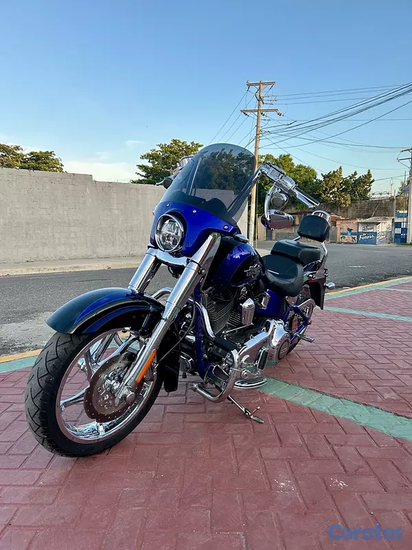 motores y pasolas - Softail CVO 110 convertible  6
