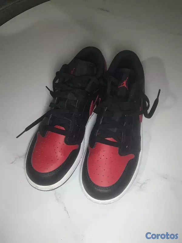 zapatos para hombre - Están usados por dos ocasiones lo vendo porque me  10