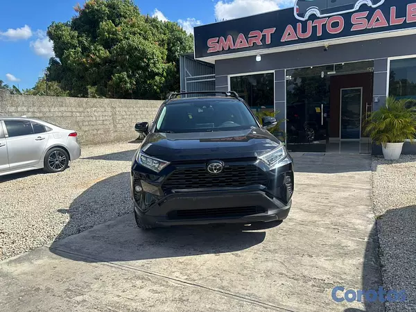 jeepetas y camionetas - TOYOTA RAV4 XLE 2020 1