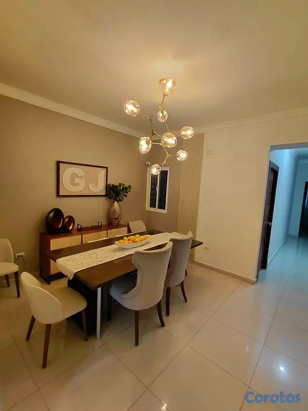 apartamentos - Vendo apartamento de 3 habitaciones con excelente ubicación en Evsristo Morales  4