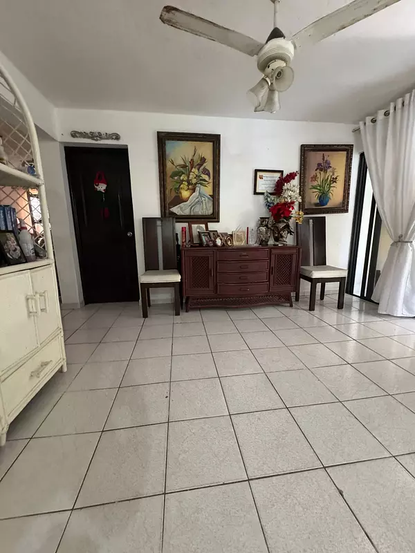casas - Vendo casa en Costa Verde.  Perfecto para tu próximo proyecto  3