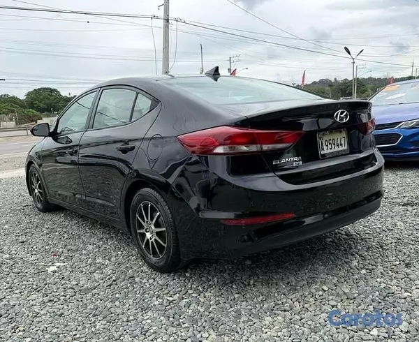 carros - Hyundai Elantra SE 2017
 4