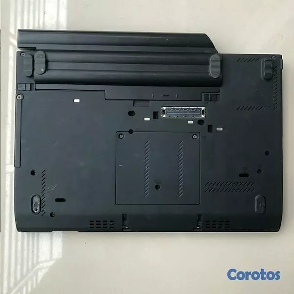 computadoras y laptops - Laptop Lenovo Thinkpad X220, i7, 8GB RAM 4