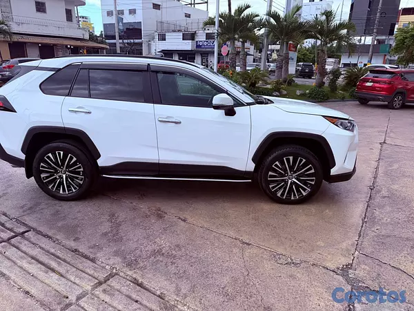 jeepetas y camionetas - toyota rav4 2021 5
