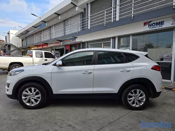 jeepetas y camionetas - HYUNDAI TUCSON 2020 BLANCO DIESEL 20
