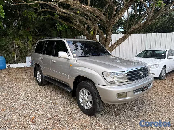 jeepetas y camionetas - Toyota land cruicer 2001 3