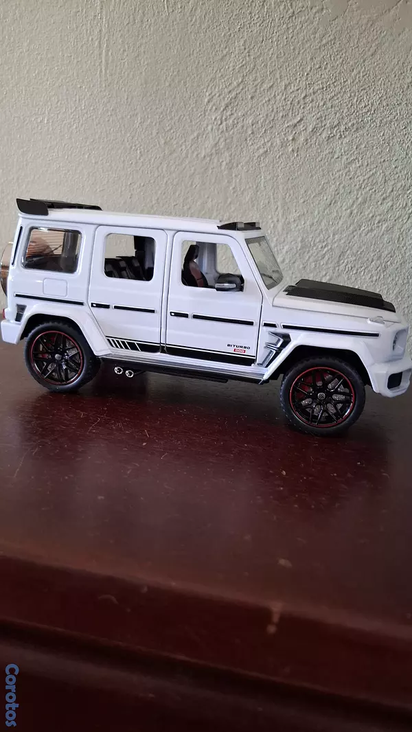 hobby y coleccion - Mercedes benz g wagon 800 2