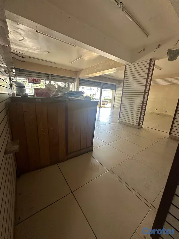 oficinas y locales comerciales - LOCAL COMERCIAL GASCUE  2