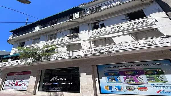oficinas y locales comerciales - Edificio en ZONA COLONIAL 5