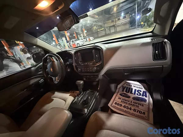 jeepetas y camionetas - Camioneta Chevrolet colorado 2019  4