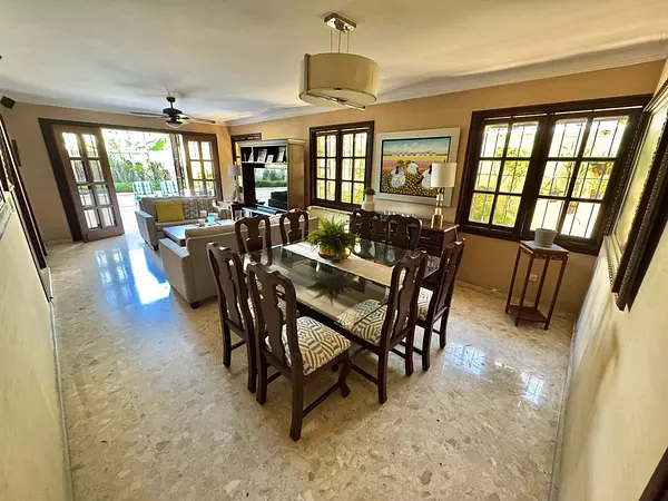 casas - Casa en Venta LAS PRADERAS USD 690,000.00  5