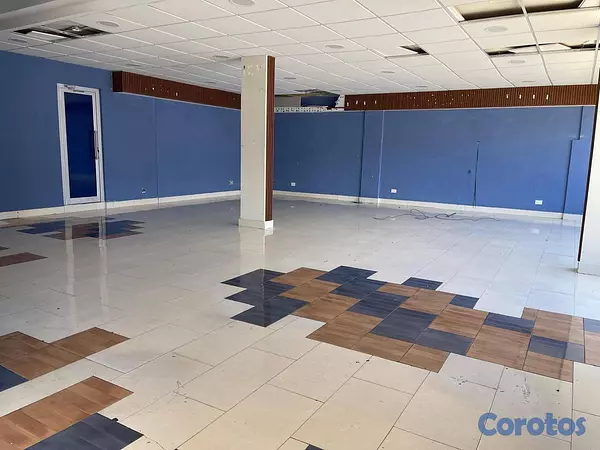 oficinas y locales comerciales - Local Comercial de 278mt2 en alquiler en LOS PRADO 9