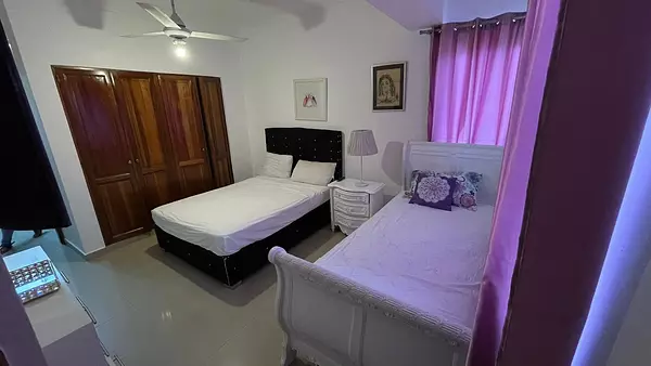 apartamentos - Alquilo apart amueblado en mirador norte
3 hab 
3.5 baños
2 parques techados
Asc 8