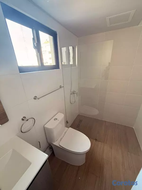 apartamentos - alquiló Evaristo Morales nuevo piso 6 dos habitaciones dos parqueos 2.5 baños  9