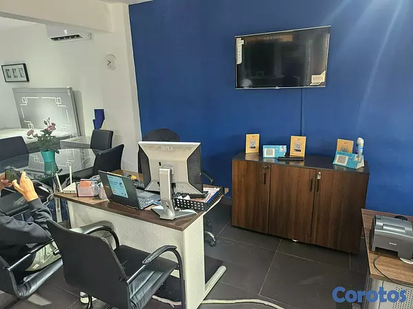 oficinas y locales comerciales - Alquier local comercial en la Jacobo Majluta 3
