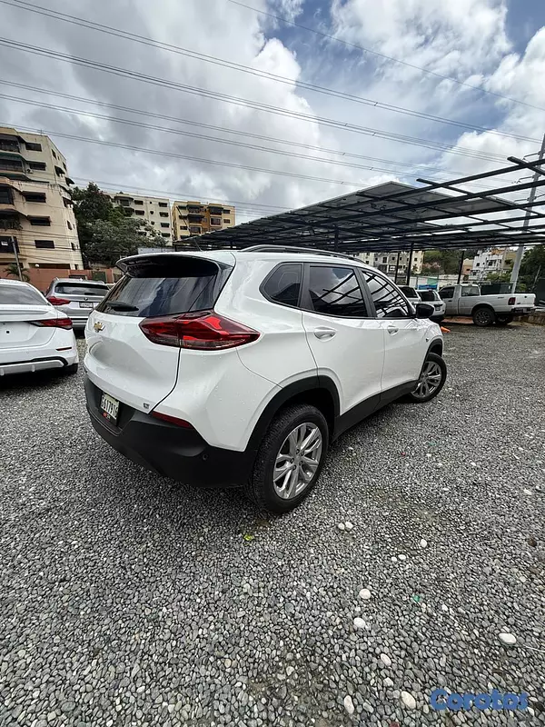 jeepetas y camionetas - Chevrolet Tracker LT 2023 4