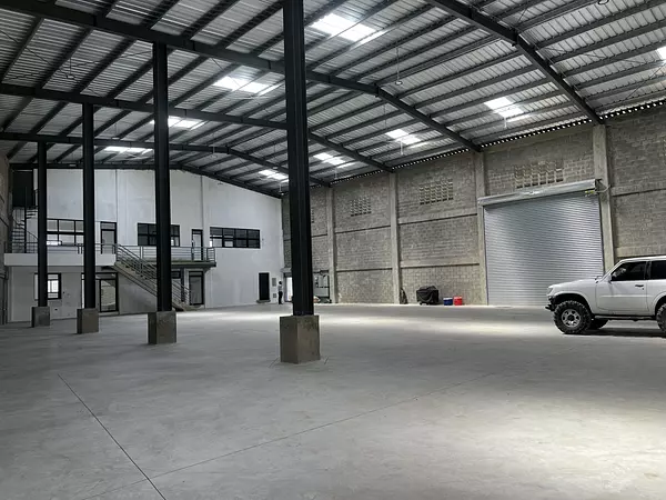 otros inmuebles - Nave Industrial alquile Engombe Santo Domingo este 8