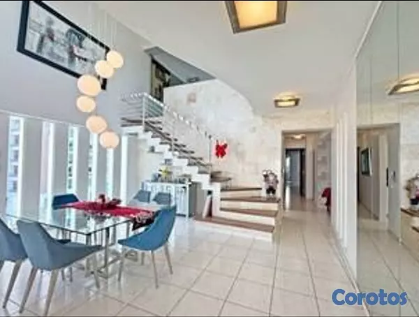 casas vacacionales y villas - Vendo o alquilo penthouse en urb. real 2