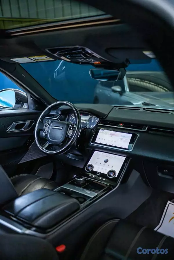 jeepetas y camionetas - Land Rover Range Rover Velar R-Dynamic 2018 Clean 12