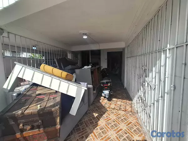 casas - Casa en Venta – Av. Independencia (El Pedregal) 18