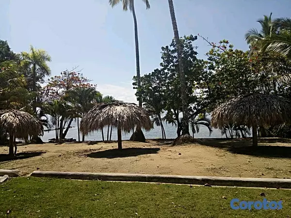 casas - se vende casa de oportunidad. Un Paraíso  en Samaná – Residencial 9