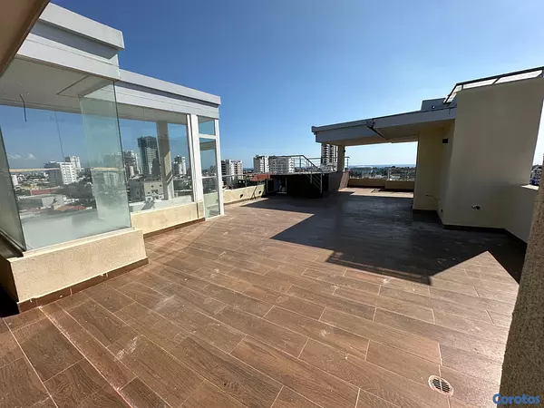 apartamentos - Venta de penthouse con 600mts con 3 pisos  en Alma Rosa 1 Santo Domingo de este  6