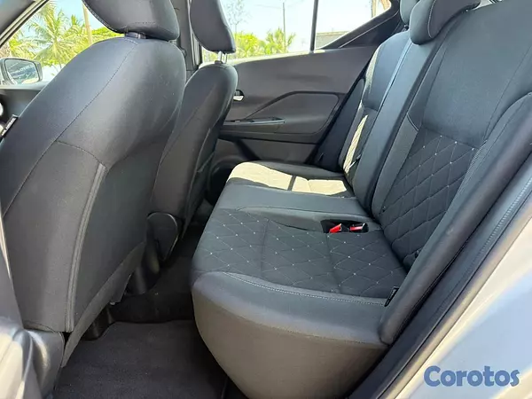 jeepetas y camionetas - Nissan Kicks SV 2020 3