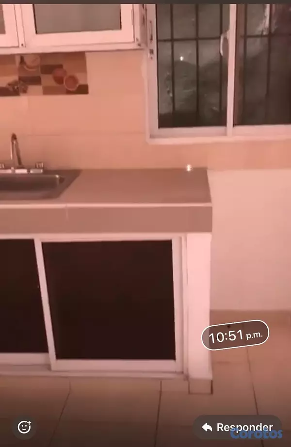 apartamentos - alquiler de aparta estudio en la feria cerca de todo súper cómodo  5