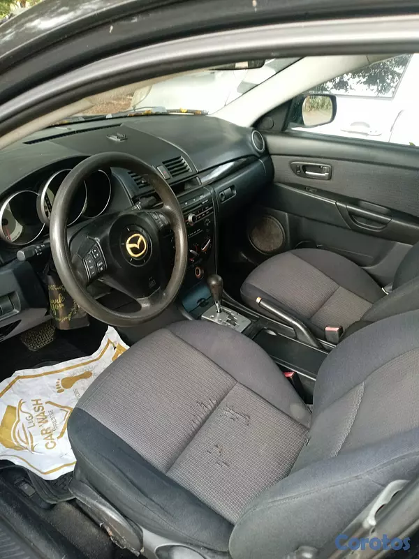 carros - MAZDA 3  6