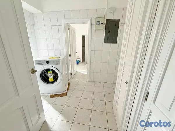 casas - Alquiler con línea blanca de espectacular en Bella Vista
ALQUILER
US$ 3,800 3