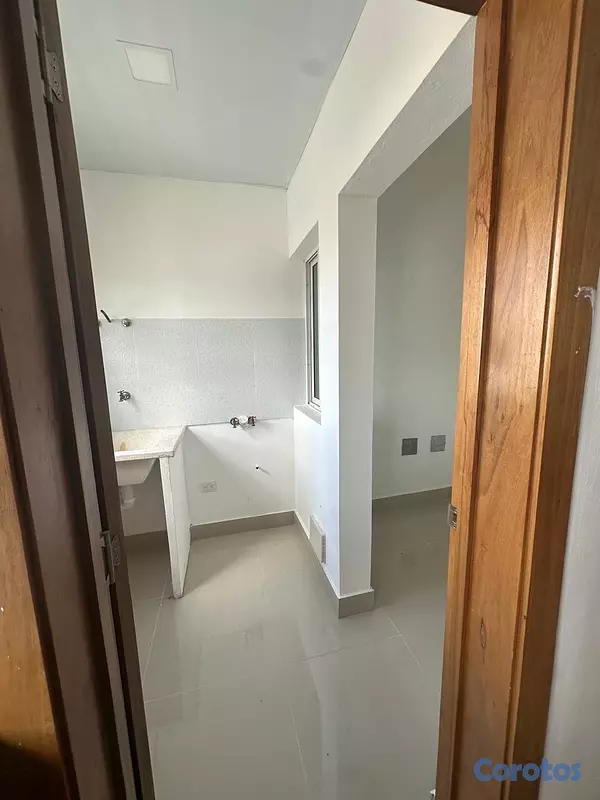 apartamentos - Alquilo Apartamento en Charles de Gaulle 3er nivel  4