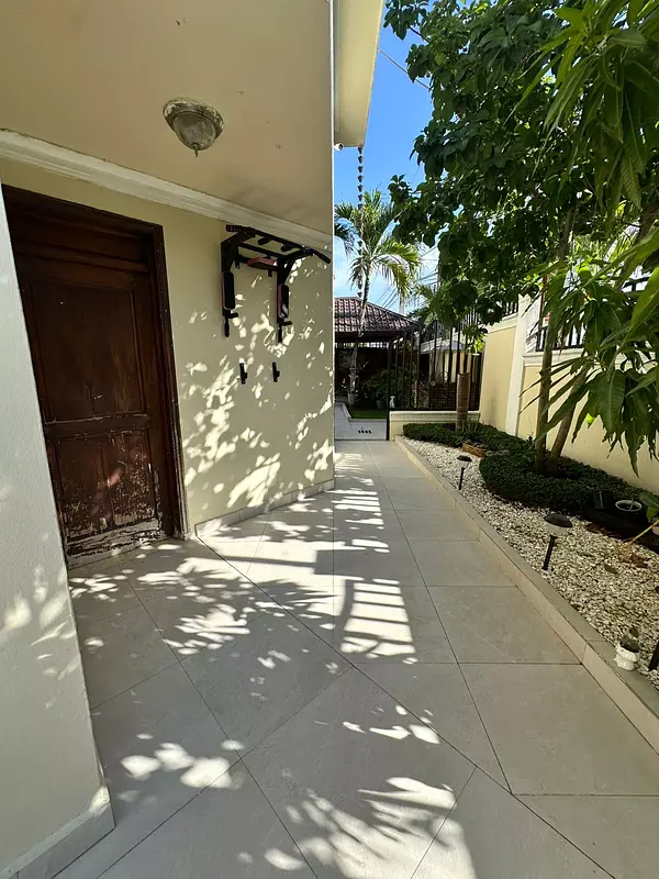 casas - Se Vende Casa Amplia en Villa Maria  7