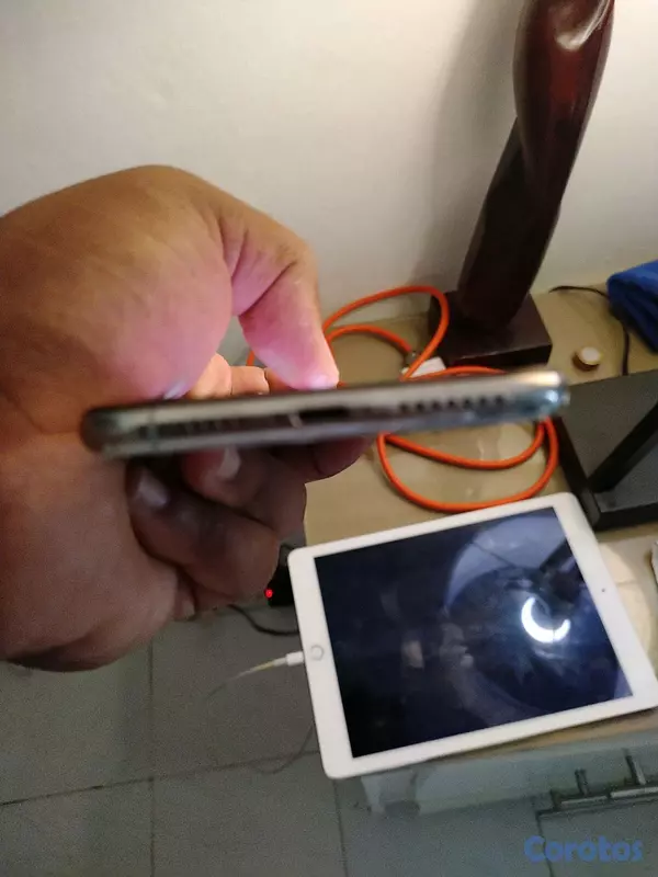 celulares y tabletas - Disponible iPhone  XS MAX 256 GB. Batería 70% factory precio 10,500 peso negoci 3