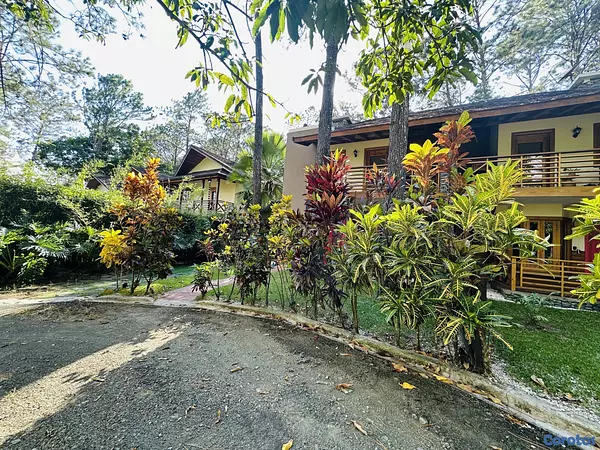 casas vacacionales y villas - Villa en venta en Jarabacoa  4