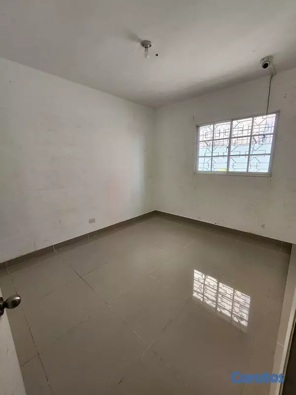 oficinas y locales comerciales - Casa Comercial cerca de Caribe Tour y Cruz Roja |  3