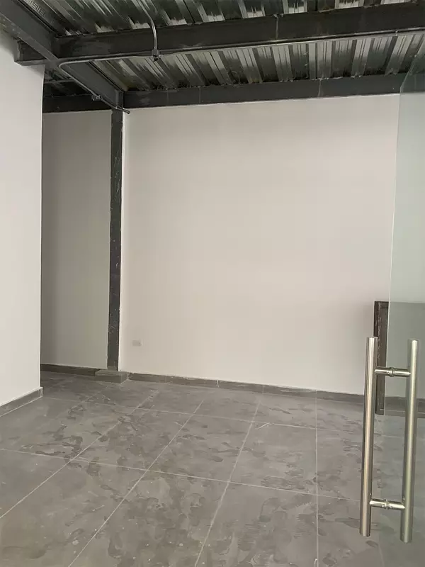 oficinas y locales comerciales - Propiedad céntrica en la Julieta 6