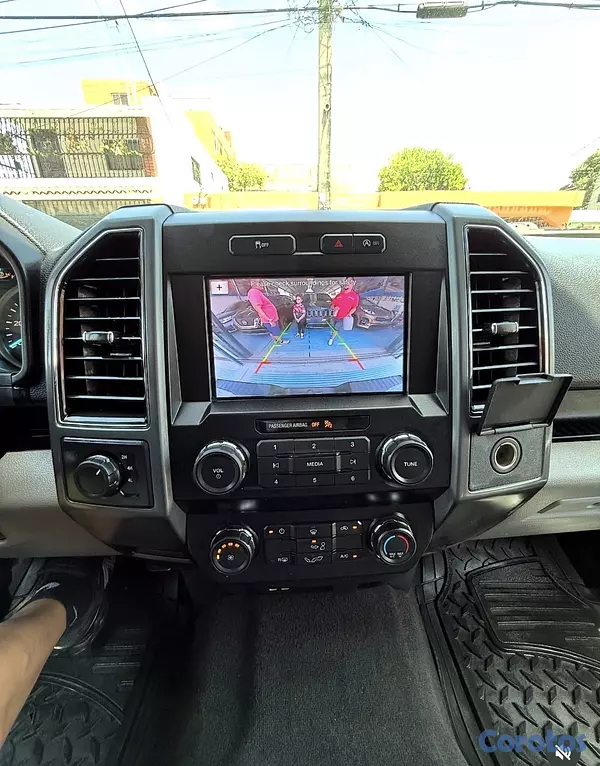 jeepetas y camionetas - Ford F150 XLT 2019 5