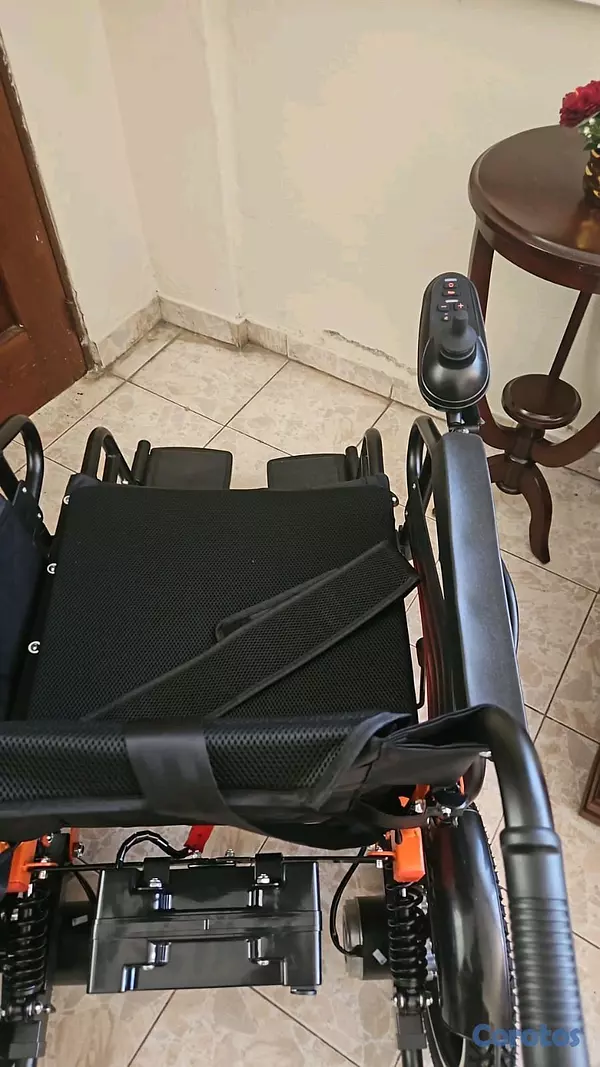Salud y Equipamiento Médico - Silla de rueda especial, eléctrica,  7